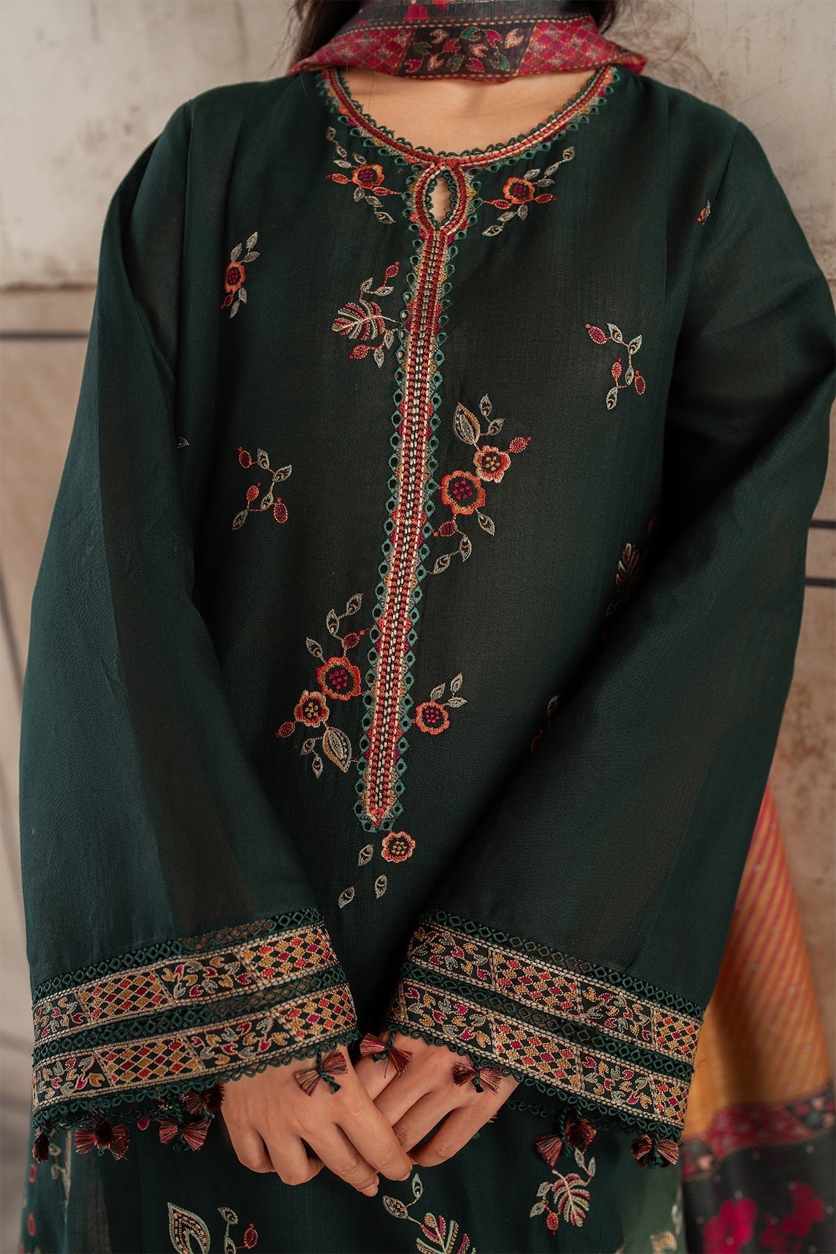 3PC Dhanak Embroidered Shirt With Digital Printed Shawl-133